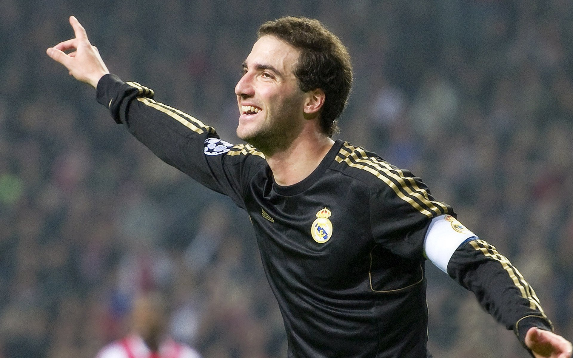 皇马主场1-0小胜阿尔梅里亚，艰难取胜，皇马1_4